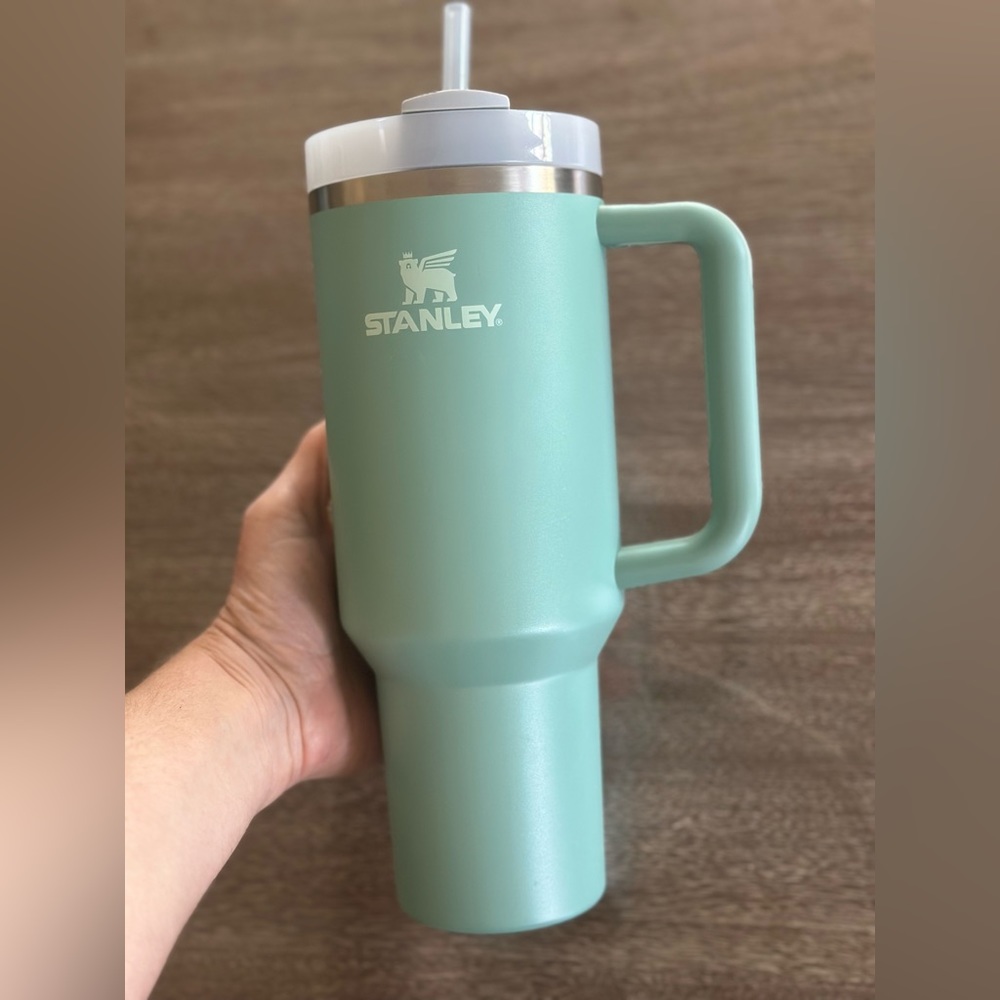 Stanley - EUCALYPTUS - NEW 40 oz. Quencher H2.0 Flowstate